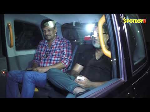 Akshay Kumar with Son Aarav, Bhumi Padenekar at the Screening of Toilet Ek Prem Katha | SpotboyE