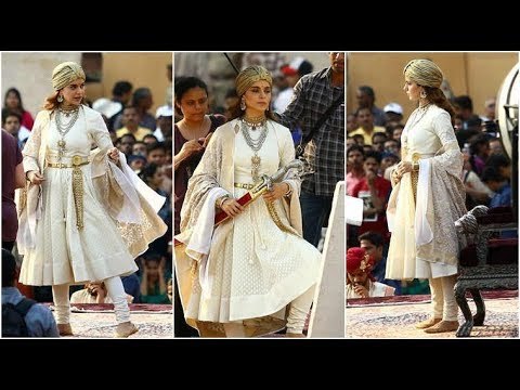 LEAKED! Kangana Ranaut’s Rani Laxmi Bai look from the sets of Manikarnika | SpotboyE