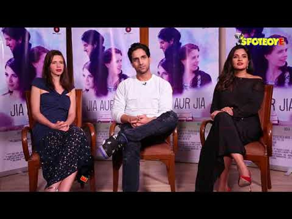 Richa Chadha Showing Her Middle Finger To The Trolls | SpotboyE