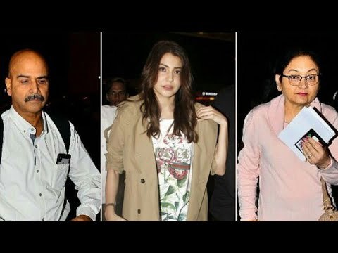 Anushka Sharma LEAVES for Italy with her Family to MARRY Virat Kohli | SpotboyE