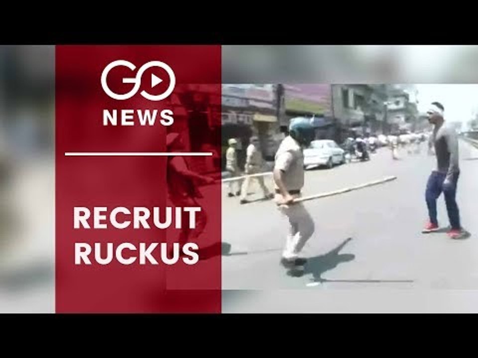 Lathicharge On Police Recruits In Lucknow