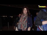 SPOTTED- Akshay Kumar & Twinkle Khanna with Kids Leaving for Christmas Holidays | SpotboyE