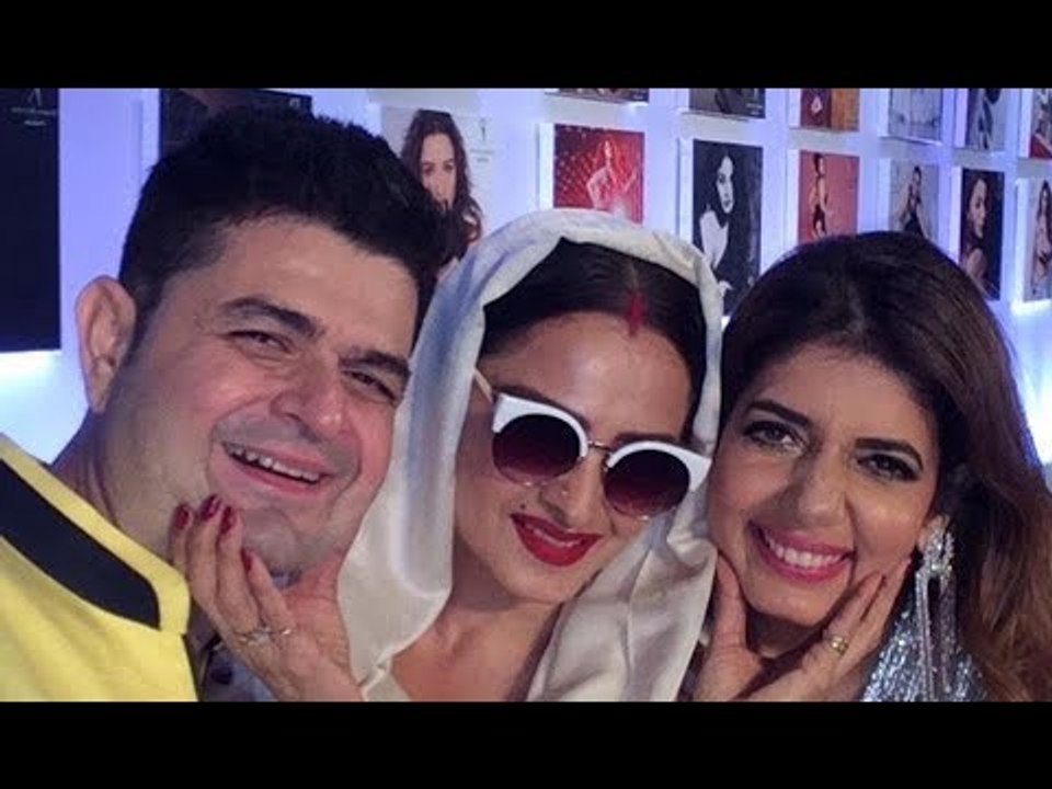 Rekha at Dabboo Ratnani's Calendar Launch 2018 | SpotboyE