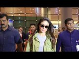 SPOTTED : Kareena Kapoor at the Mumbai Airport | SpotboyE