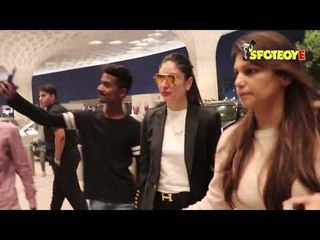 SPOTTED: Kareena Kapoor at the Mumbai Airport | SpotboyE