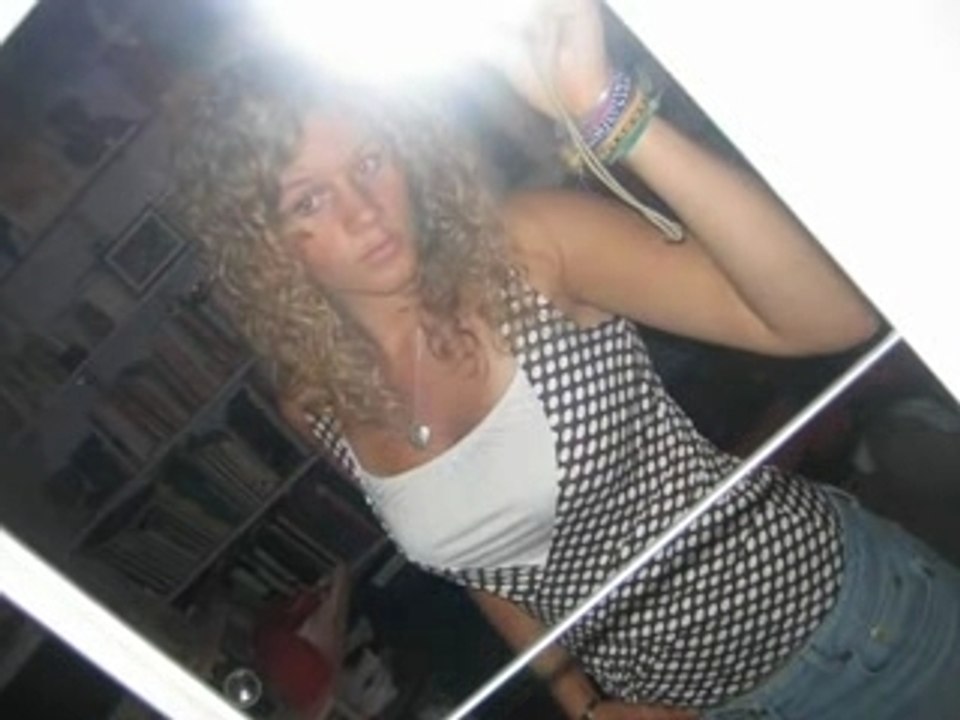 fantansia tiia  ( http://mon-kmer.skyrock.com )