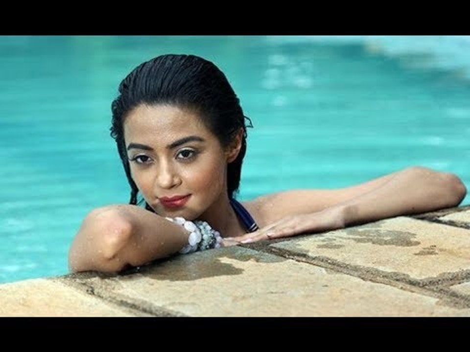 I May ‘Kiss My Co-Actor Or Go Nude,’ My Husband Has No Problem, Says Surveen Chawla | SpotboyE