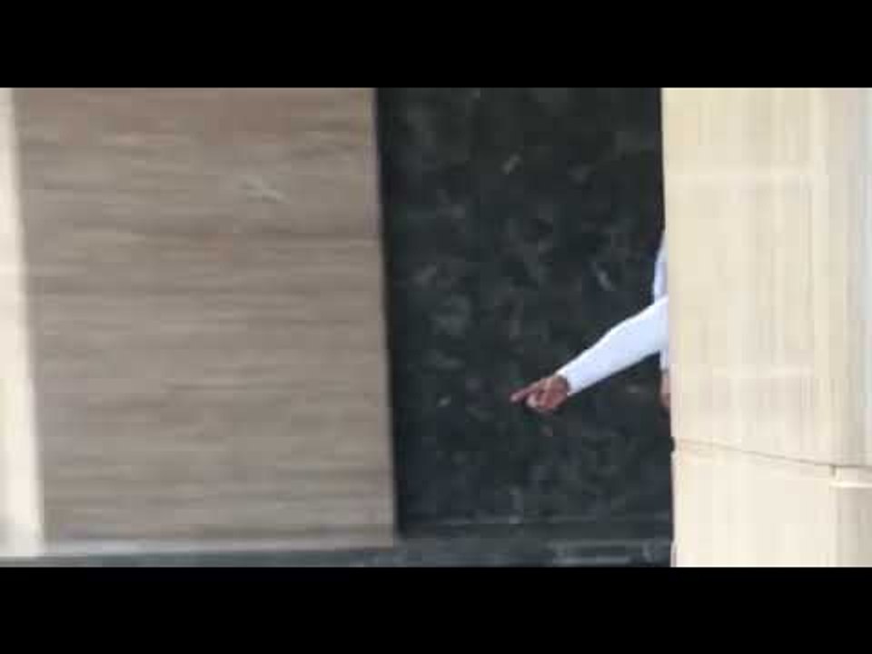 Jacqueline Fernandez arrives for Sonam Kapoor's Mehendi & Sangeet ceremony | SpotboyE