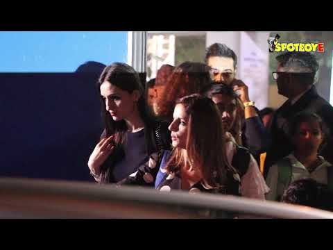 Shah Rukh Khan, Karisma Kapoor, Abhishek & Aishwarya Rai Bachchan At Their Kids' School Event