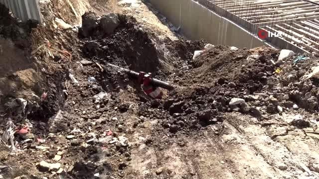 NATO boru hattı delindi, ekipler saatlerce uğraştı