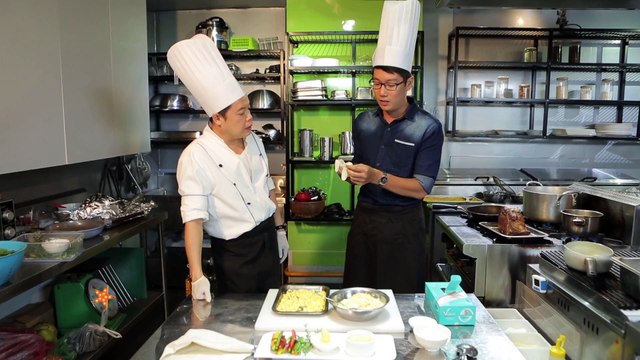 MÓN ĂN CỦA NGÔI SAO II ĂN BÒ ĐÚT LÒ KIỂU MỸ VỚI THANH ĐIỀN II YANNEWS