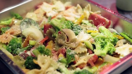 MÓN ĂN CỦA NGÔI SAO II ĂN GẠO ĐEN NẤU RAU CỦ CÙNG THÂN THÚY HÀ II YANNEWS