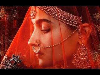 On Women's Day Occasion, Alia Bhatt's First Look As Roop In Kalank Is OUT!
