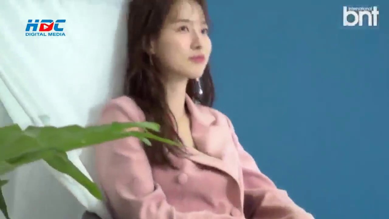 Lee Sia | 이시아, 청순+단아한 미모 뽐낸 화보 메이킹 영상 공개