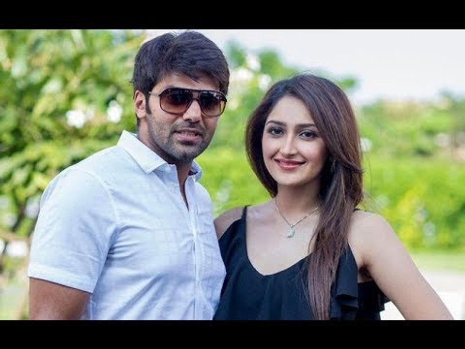 Arya and Sayyeshaa Sehgal Get MARRIED, Keep It Low-key