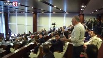 Belediye meclisinde AKP'ye tepki: Bu yüzden oy kaybediyorsunuz