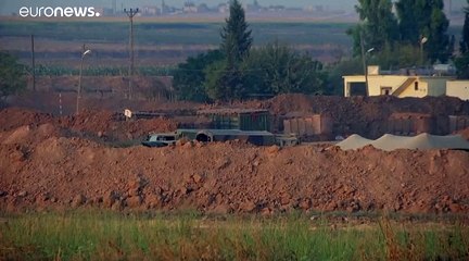 قصف ليلي وتعزيزات عسكرية تركية شمال سوريا.. هل أزِفت الآزفة واقتربت الساعة ؟