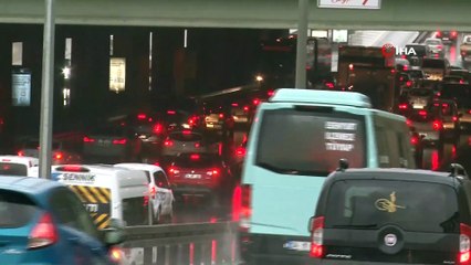 İstanbul'dan Yağışı Hava Etkili Oluyor