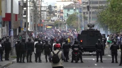 Las protestas llegan a Quito y obligan al traslado del presidente