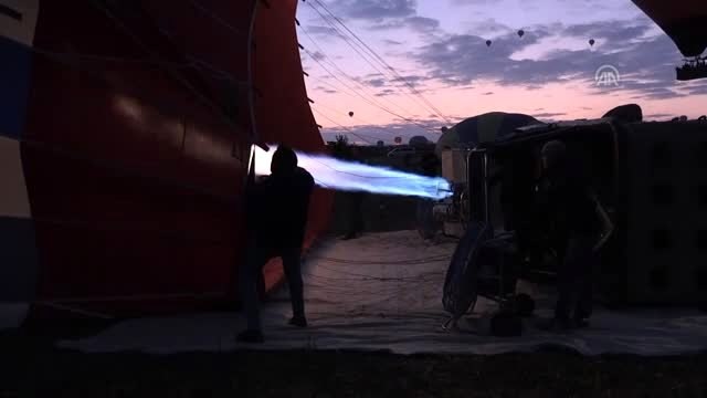 Kapadokya'da balonlar 437 bin kişiyi uçurdu