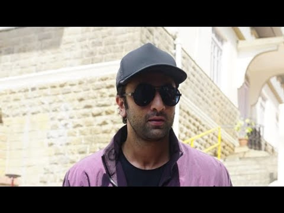 Lok Sabha Elections 2019: Ranbir Kapoor & Preity Zinta Cast Their Vote | SpotboyE