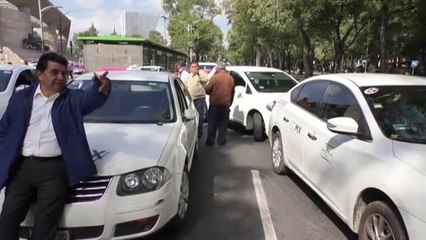 Miles de taxistas bloquean Ciudad de México en protesta contra las empresas extranjeras