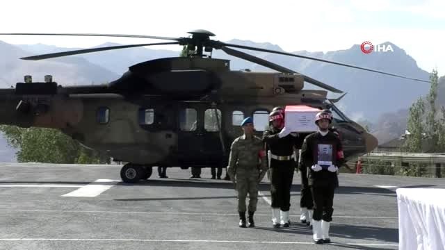 Askeri ikmal aracının devrilmesi sonucu şehit olan asker memleketine uğurlandı