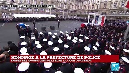 Hommage à la préfecture de police : entrée des quatre cercueils dans la cour d'honneur