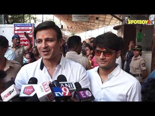 Vivek Overoi  Visits Sidhi Vinayak Temple in Mumbai