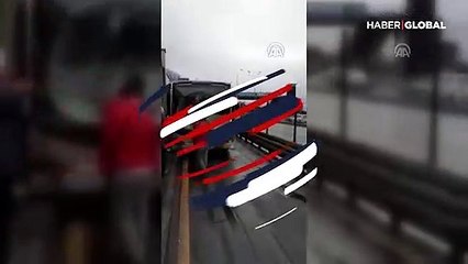 Haramidere'de iki metrobüs çarpıştı: Yaralılar var