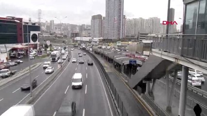 Haramidere'de metrobüs kazası yaralılar var