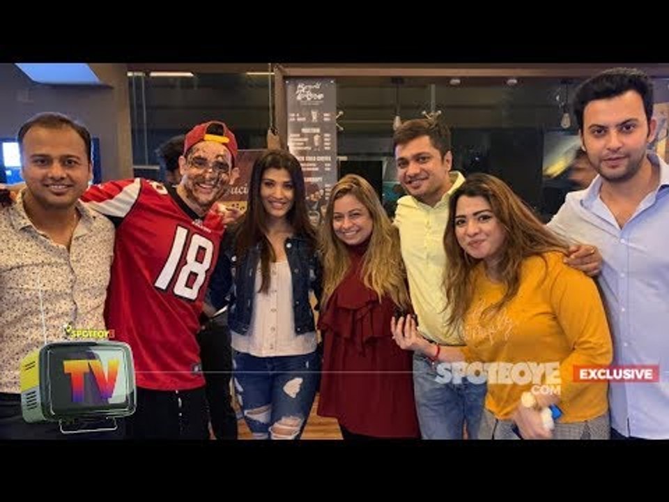 Priyank Sharma Gets A Cake Massage On His Birthday  | SpotboyE