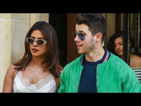 Nick Jonas says 'I Love You' to Priyanka Chopra from Stage During The Happiness Begins Tour