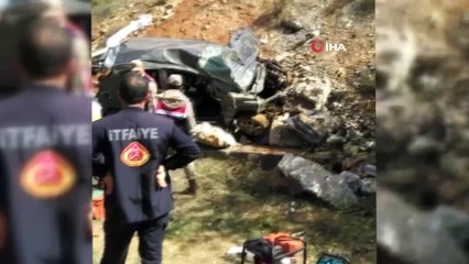 Otomobil şarampole uçtu: 1 ölü, 2 yaralı