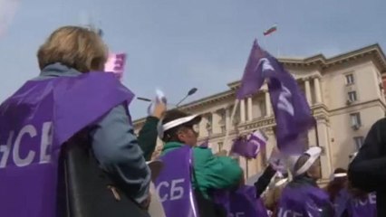 Πορεία νοσηλευτών-γιατρών στη Σόφια