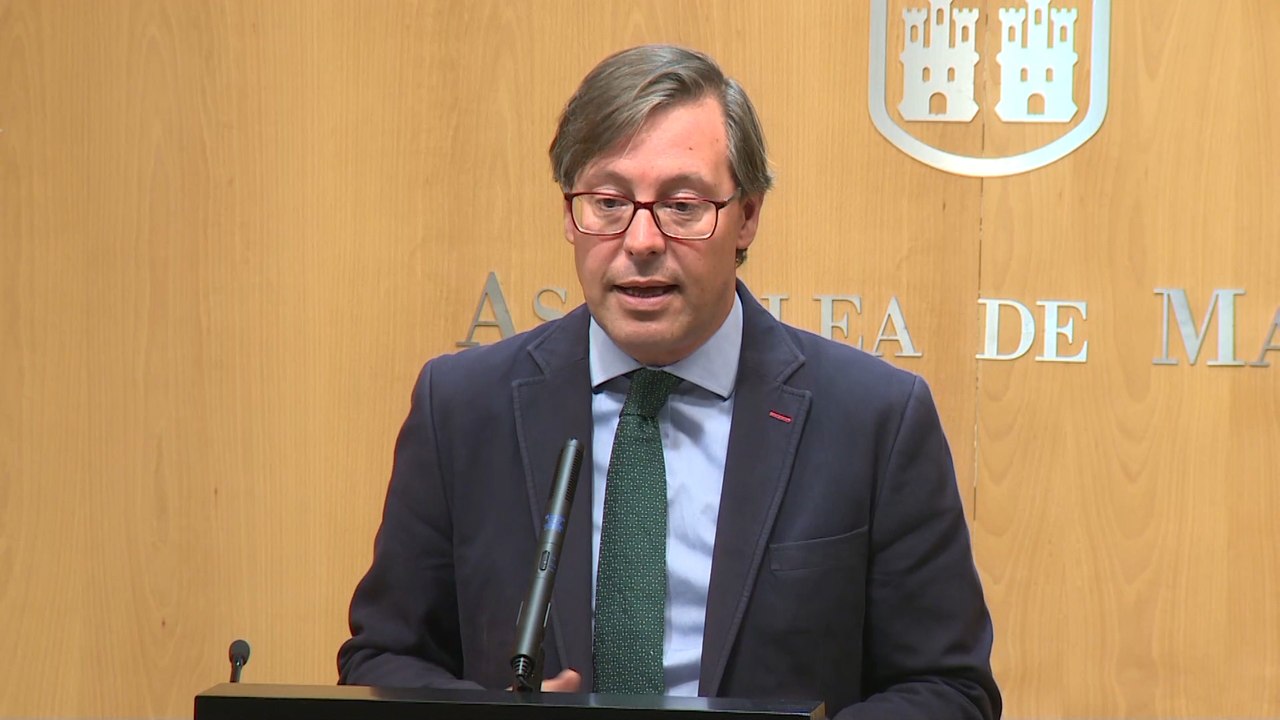 El PP achaca la dimisión de Serra al "machismo" de Más Madrid