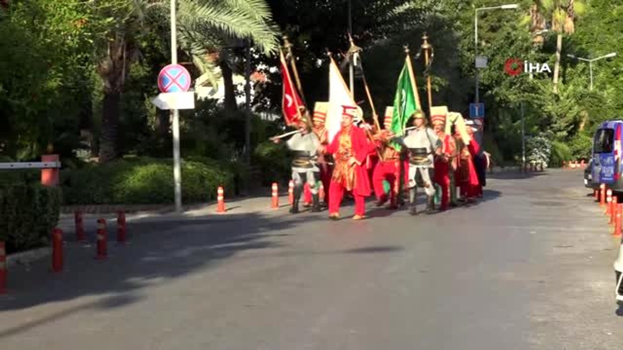 Barış Pınarı Harekatı'ndaki Mehmetçiğe mehterli destek