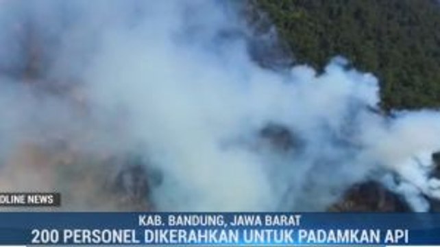 200 Personel Dikerahkan untuk Padamkan Api di Hutan Kawah Putih