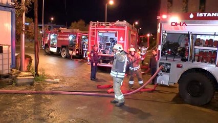 Ataşehir'de palet deposunda yangın