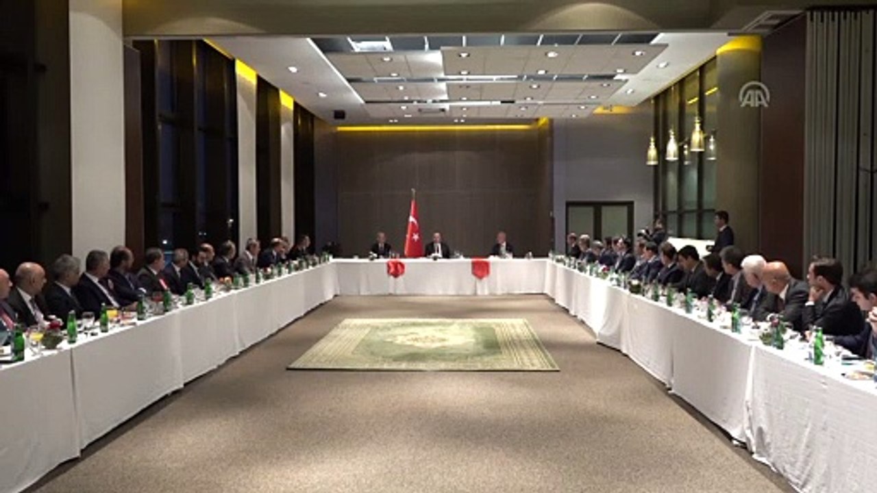 Çavuşoğlu, Türk iş adamlarıyla bir araya geldİ - CEZAYİR