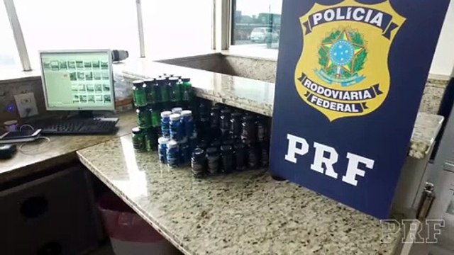 PRF prende duas mulheres e apreende R$ 30 mil em medicamentos