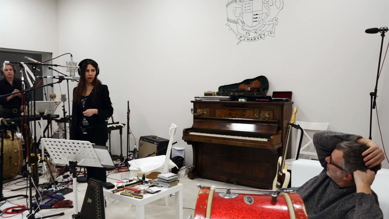 PJ Harvey A Dog called Money Film