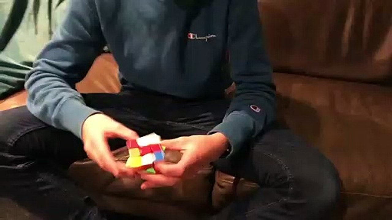 Les as du Rubik’s Cube ont rendez-vous à Seraing