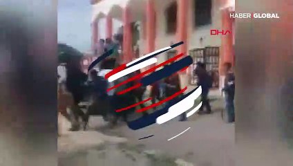 Seçim sözlerini unutunca kamyonete bağlayıp sürüklediler