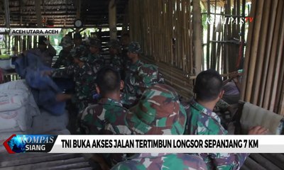 Télécharger la video: TNI Buka Akses Jalan Tertimbun Longsor Sepanjang 7 Km