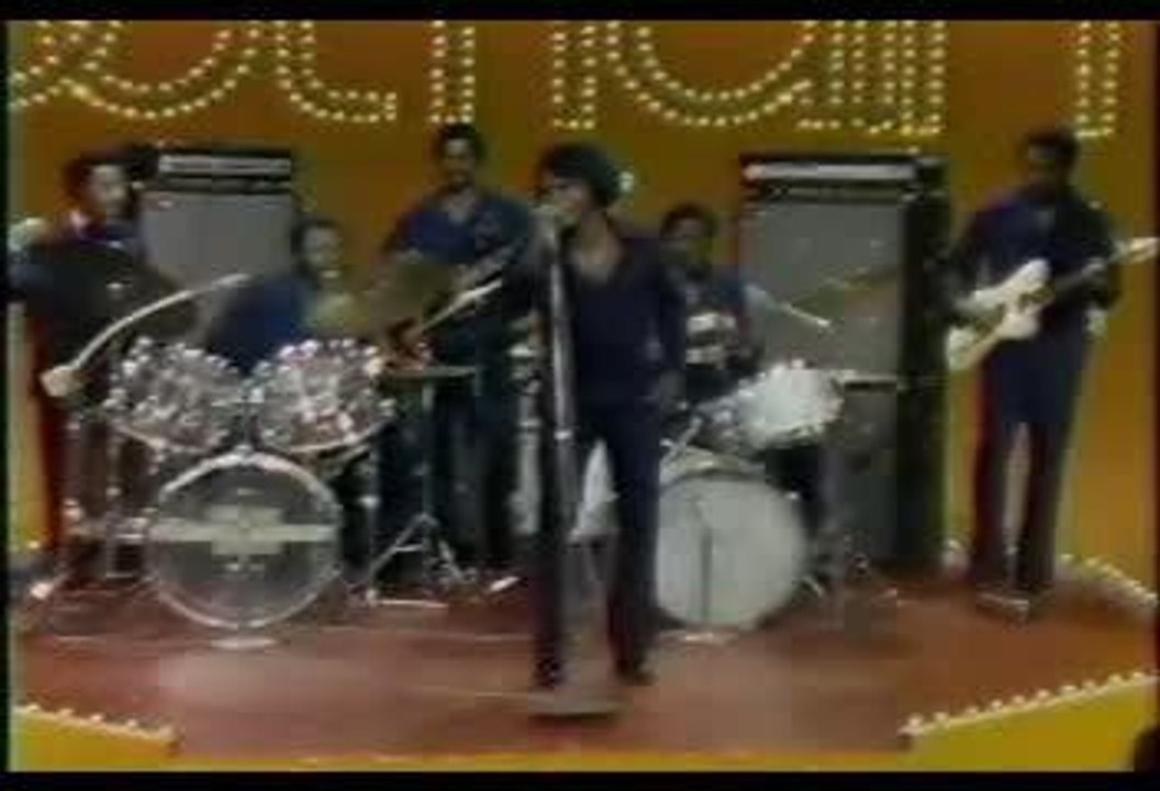 James Brown - Make It Funky [Soul Train]