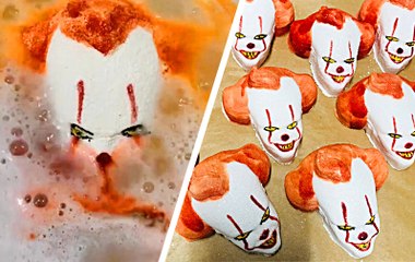 Un bain moussant façon « Pennywise » pour Halloween ça vous dit?