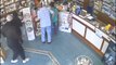 Dos encapuchados intentan robar a punta de cuchillo en una farmacia en La Laguna