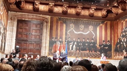 Descargar video: Francis Montesinos recibe la Alta Distinción de la Generalitat