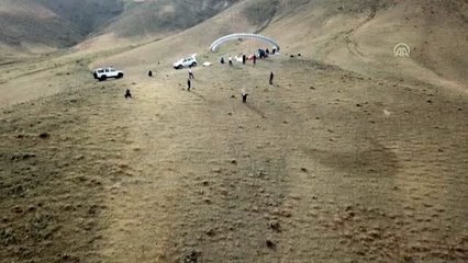 "Türkiye'nin Çatısı"nda yamaç paraşütü eğitimi